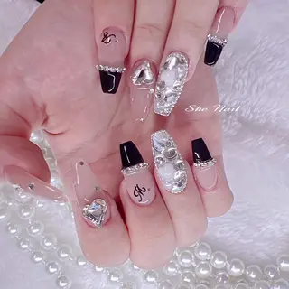 ネイル She   Nail所属・ISA_ BELLAのネイルデザイン