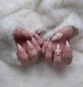 ネイル Lyna 池袋のネイルデザイン