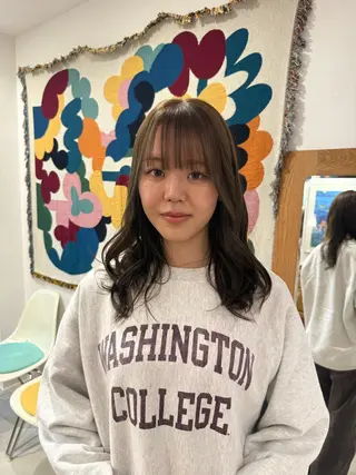 ロング 山口 ゆいのヘアスタイル