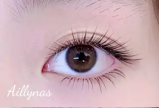マツエク・マツパ AILLYNAS nail&eyelash所属・Aillynas ネイリストのネイルデザイン
