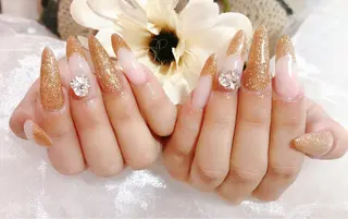 ネイル VIVIAN リサのネイルデザイン