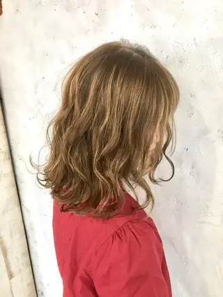 ミディアム 新井 広樹のヘアスタイル
