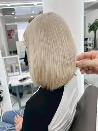 ミディアム カラー 女性専用サロン梅田 髪質改善カラーakiのヘアスタイル