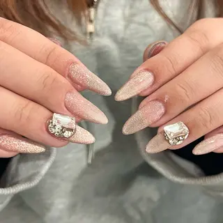 ネイル Ugirl Nail Pinpin🤍のネイルデザイン