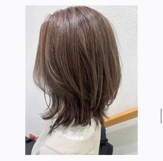 ミディアム カラー 下平 秀美のヘアスタイル