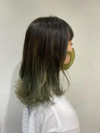 セミロング カラー 🍊オオノ リホ🍑のヘアスタイル