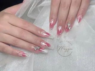 ネイル Maggie Nail🦩のネイルデザイン