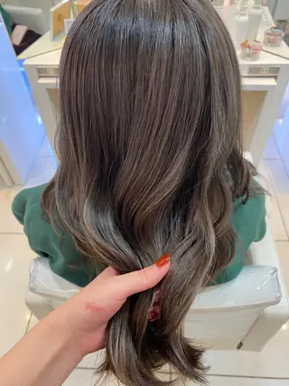 ミディアム オオタ ユイナ🌈のヘアスタイル