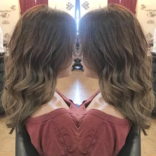 カラー アンフィーヘアー所属・amphihair 高橋祐也のヘアスタイル