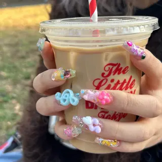 ネイル MODA MANAMIᵕ̈のネイルデザイン