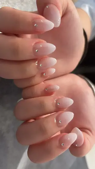 ネイル Mignon所属・Mignon 、のネイルデザイン
