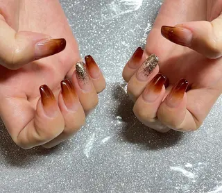 ネイル VIERU 🌈🎀💖のネイルデザイン