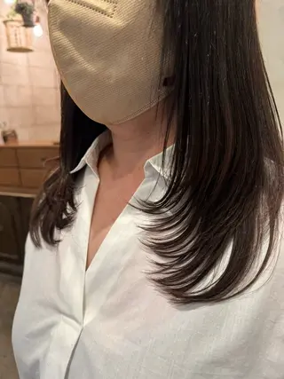 セミロング 小村 理音のヘアスタイル