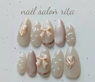 ネイル nail salon rita所属・柴田 理紗のネイルデザイン