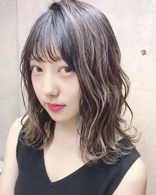 ミディアム カラー cachecache所属・及川 光のヘアスタイル