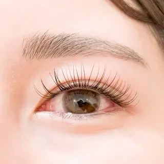 マツエク・マツパ eyelash&nail YUZUME所属・FUBUKI ☺︎YUZUME銀座の眉毛・アイブロウイメージ