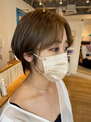 ショート カラー Ate by little所属・青木 梢のヘアスタイル
