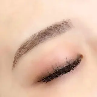 アイブロウ 塩﨑 千瑛子の眉毛・アイブロウイメージ