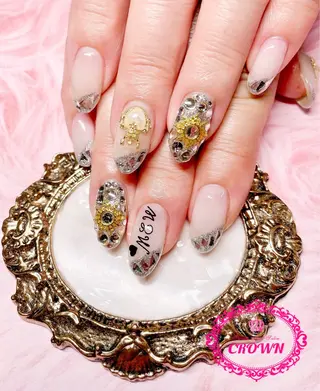 ネイル CROWN プライベートサロンのネイルデザイン