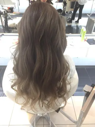 ロング カラー ✂️小顔カット✂️ 山本有紀のヘアスタイル