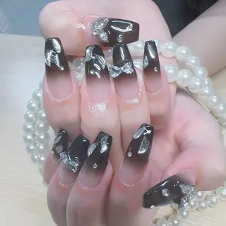 ネイル MO MO🐻のネイルデザイン