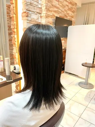 ミディアム 千葉 香奈のヘアスタイル