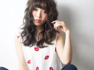 セミロング カラー 藤本 憲吾のヘアスタイル