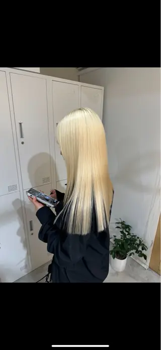 ロング 中澤 眸乃のヘアスタイル