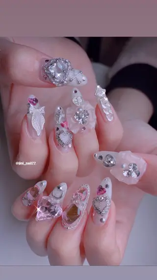 ネイル JINI NAIL所属・ジニ ネイルのネイルデザイン