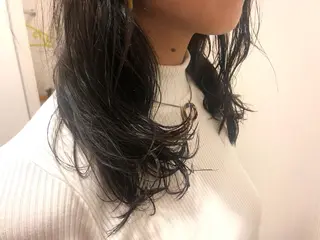 ロング パーマ 新井 友菜のヘアスタイル