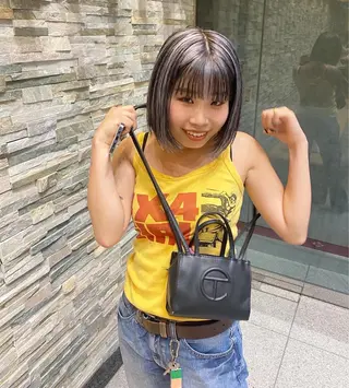 ショート 髪と音処　マトぺ所属・デザインカラー/ボブ ブリーチカラー/ユリのヘアスタイル