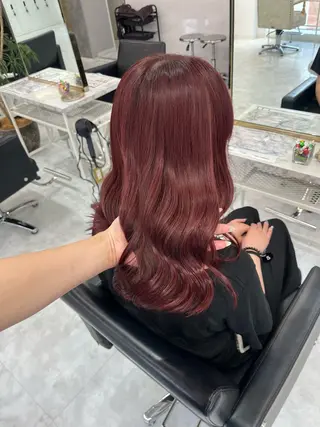 カラー 漆畑 莉奈のヘアスタイル