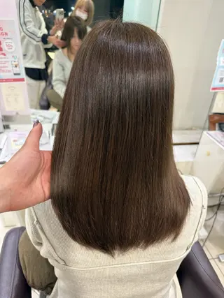 セミロング 髪質改善透明感カラー ayukaのヘアスタイル
