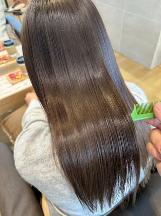 セミロング カラー パーマ 美髪形成！色素改善！ 秋田　和輝のヘアスタイル