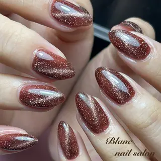 ミディアム Blanc ブランのネイルデザイン