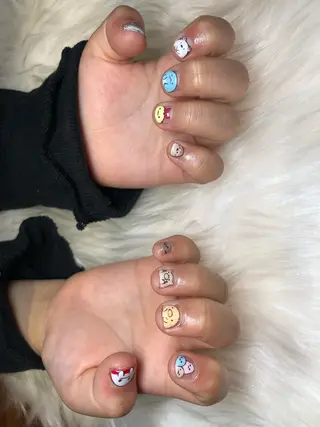 ネイル Li'leaNail AINAのネイルデザイン