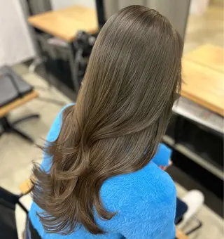 ロング 女性らしいモテヘア 韓国ヘアhikariのヘアスタイル