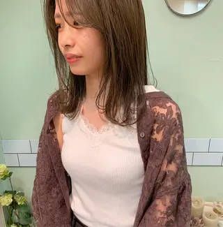 セミロング カラー ﾊｲﾄｰﾝ/ｼｮｰﾄ 村上淳乃🐥のヘアスタイル
