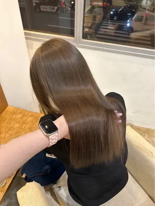 ロング カラー ディフィー所属・☘️ヨシノ/ ブリーチモデル募集のヘアスタイル