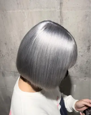 ミディアム カラー mimiiy梅田 中崎町ハイトーンのヘアスタイル