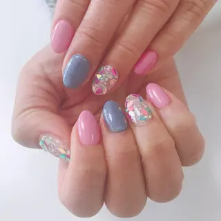 ネイル Lily Roseスタッフ一同のマツエク・マツパデザイン