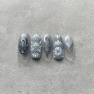 ネイル atelier　FIORITURA所属・FIORITURA aiのネイルデザイン