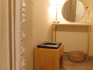 MLABO 新宿御苑のエステ・リラクイメージ