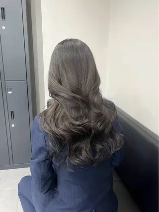 ロング カラー なな ハイトーン/艶髪✨️のヘアスタイル