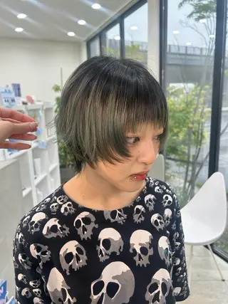 ショート suehiro yunaのヘアスタイル