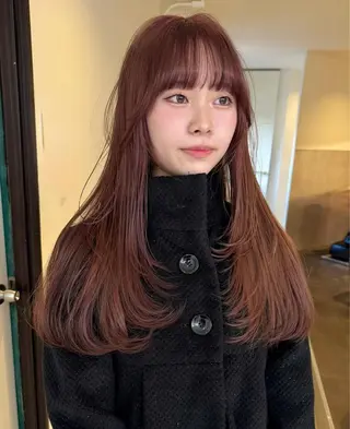 カラー rinka／暖色 ブリーチのヘアスタイル