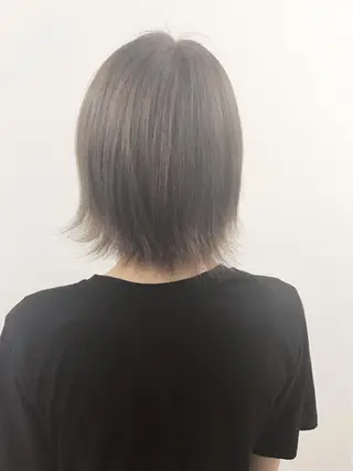 ショート カラー ヤナ マネージャーのヘアスタイル