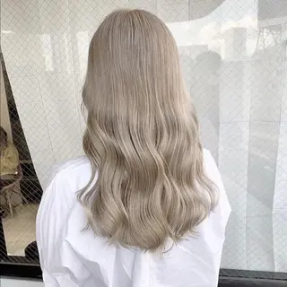 ロング 江坂エリア最安値◎ ブリーチ*土田のヘアスタイル