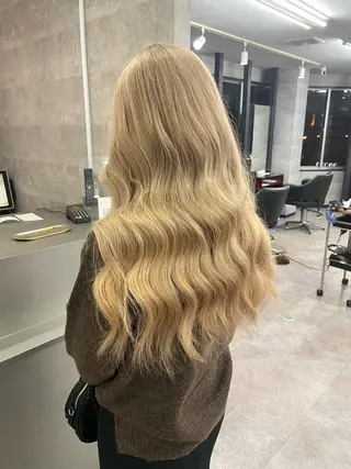 ロング ハイトーンエクステ 🎩カズキ🎩のヘアスタイル