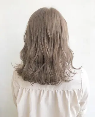 セミロング カラー nakahara madokaのヘアスタイル